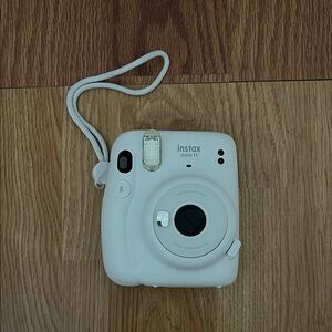 FUJIFILM INSTAX MINI 11